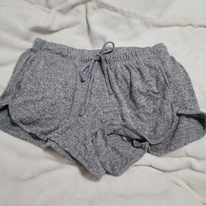 Cozy Gray Knit Shorts AerieSize Medium Heather Gray Elastic‎ Waist